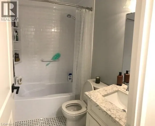 35 GREEN VALLEY Drive Unit# 502 #502