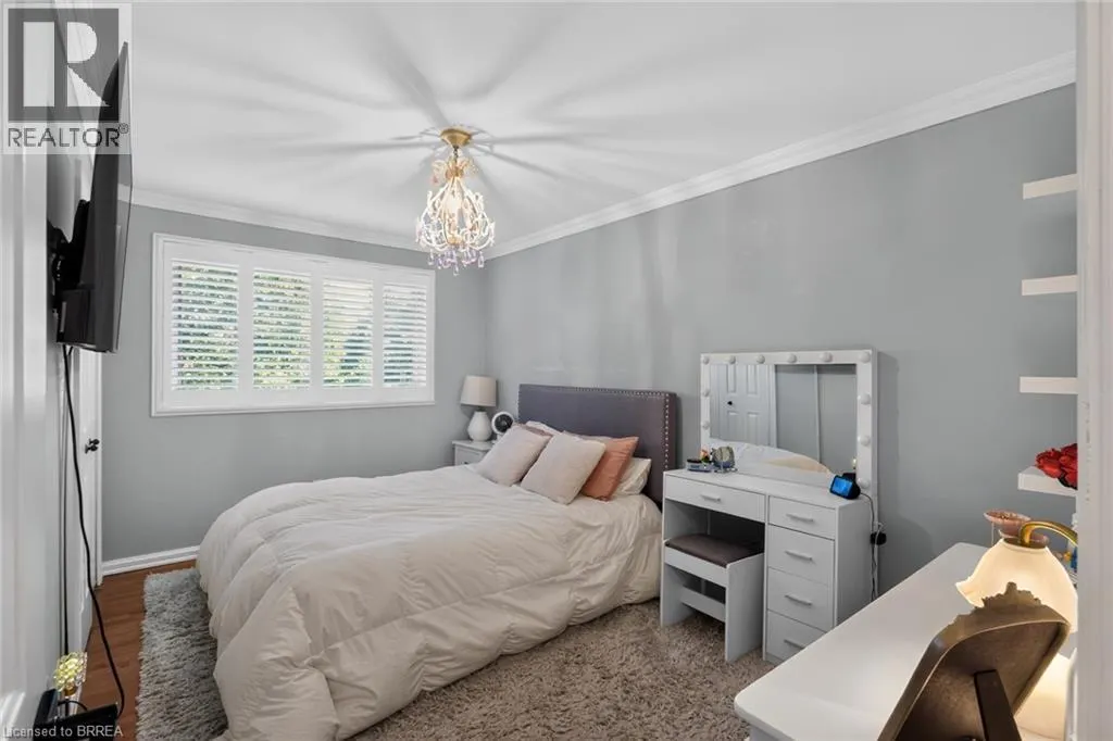 20 JAPONICA Crescent