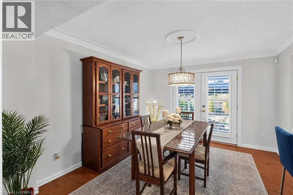 20 JAPONICA Crescent