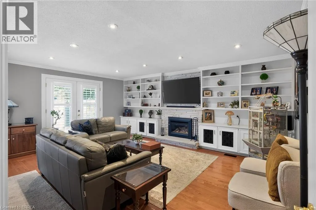 20 JAPONICA Crescent