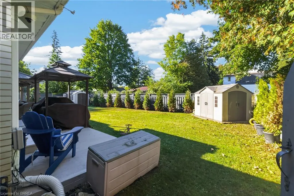 20 JAPONICA Crescent