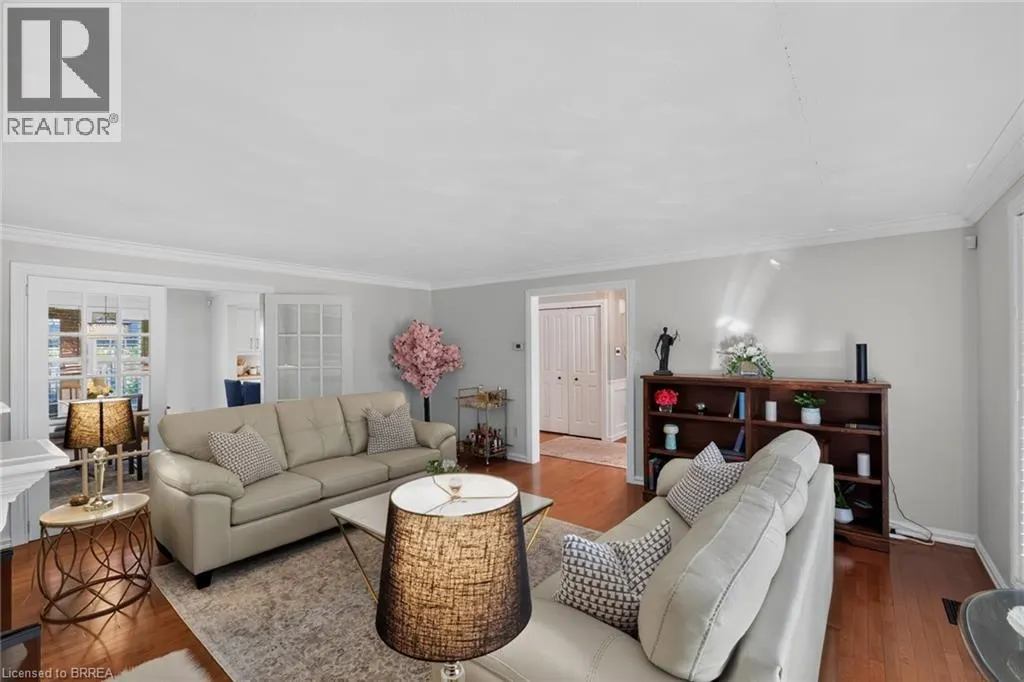 20 JAPONICA Crescent