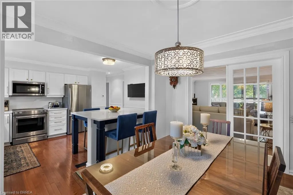 20 JAPONICA Crescent