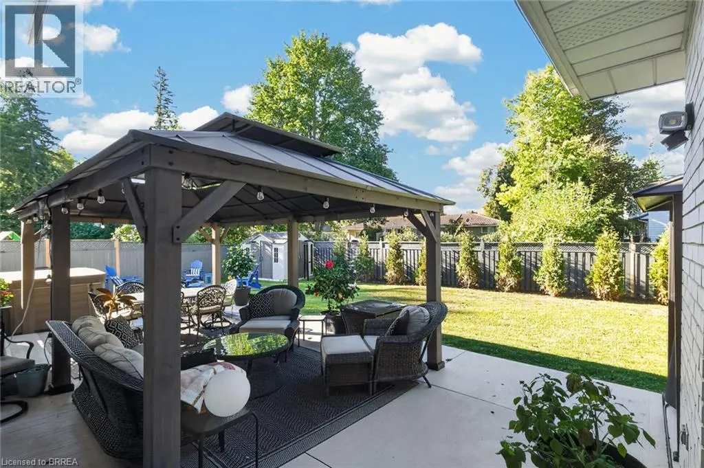 20 JAPONICA Crescent