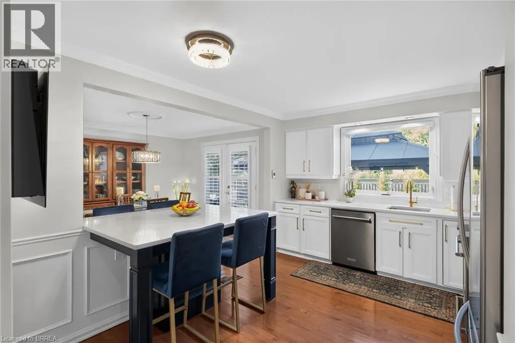 20 JAPONICA Crescent