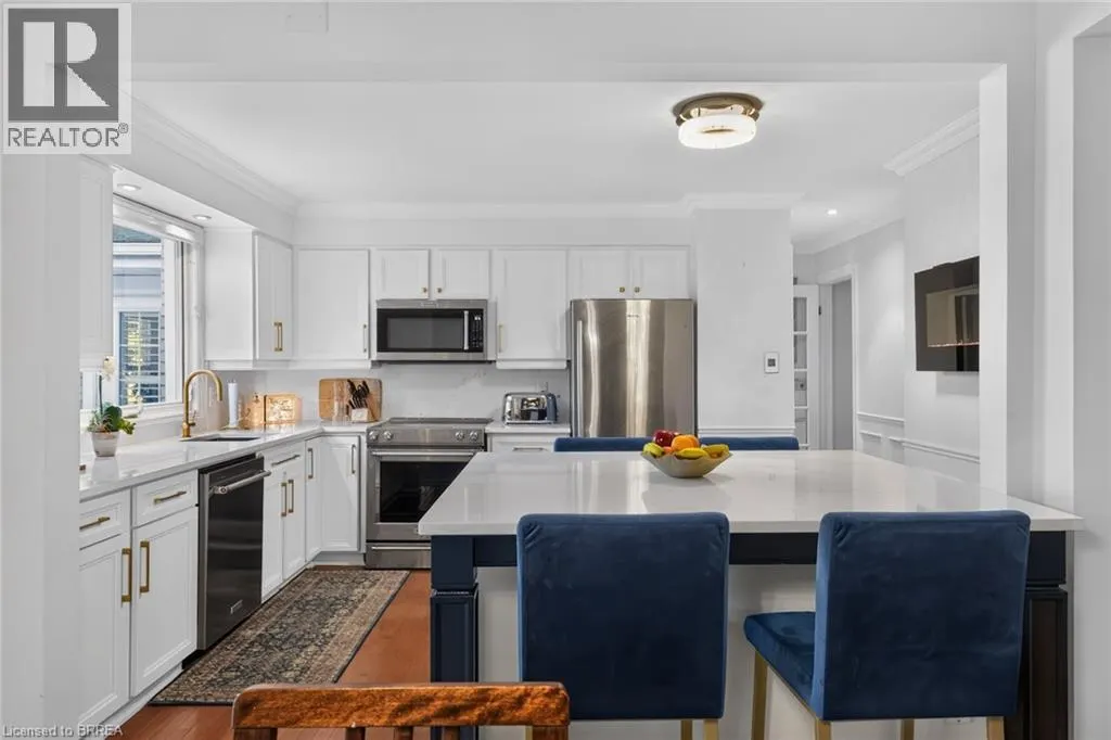 20 JAPONICA Crescent