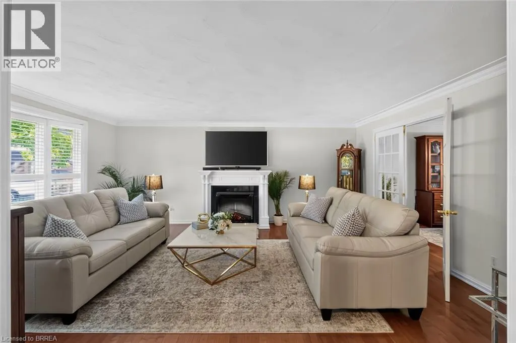 20 JAPONICA Crescent