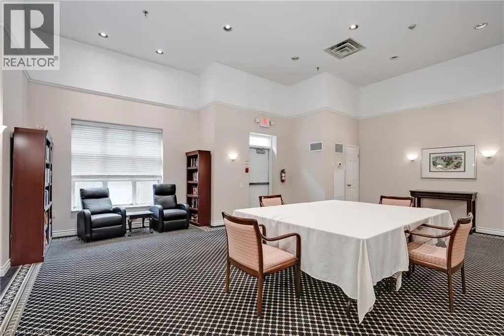 221 ROBINSON Street Unit# 307 #307