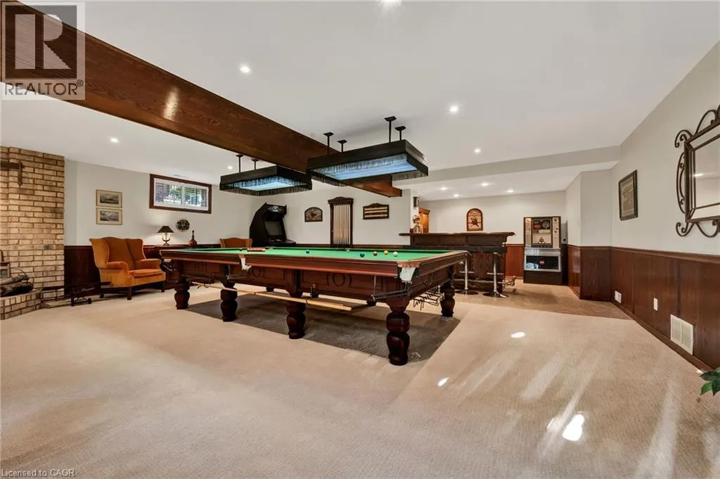 10 MEADOW HEIGHTS Drive