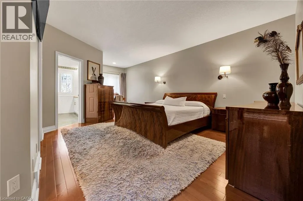 10 MEADOW HEIGHTS Drive