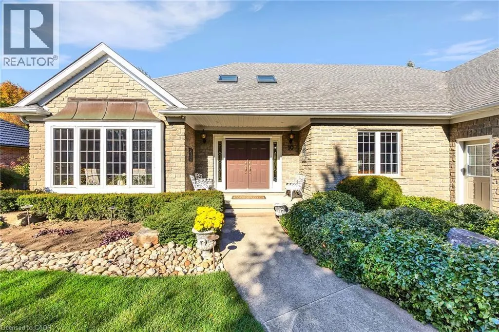 10 MEADOW HEIGHTS Drive