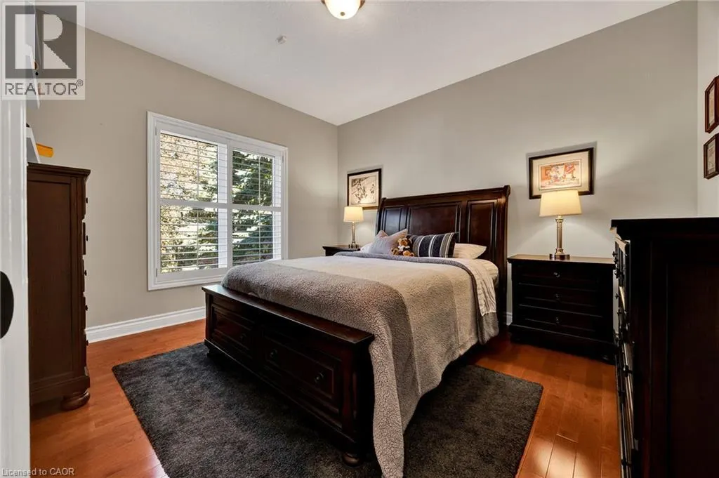 10 MEADOW HEIGHTS Drive