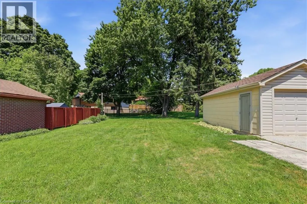 184 MURDOCK Avenue