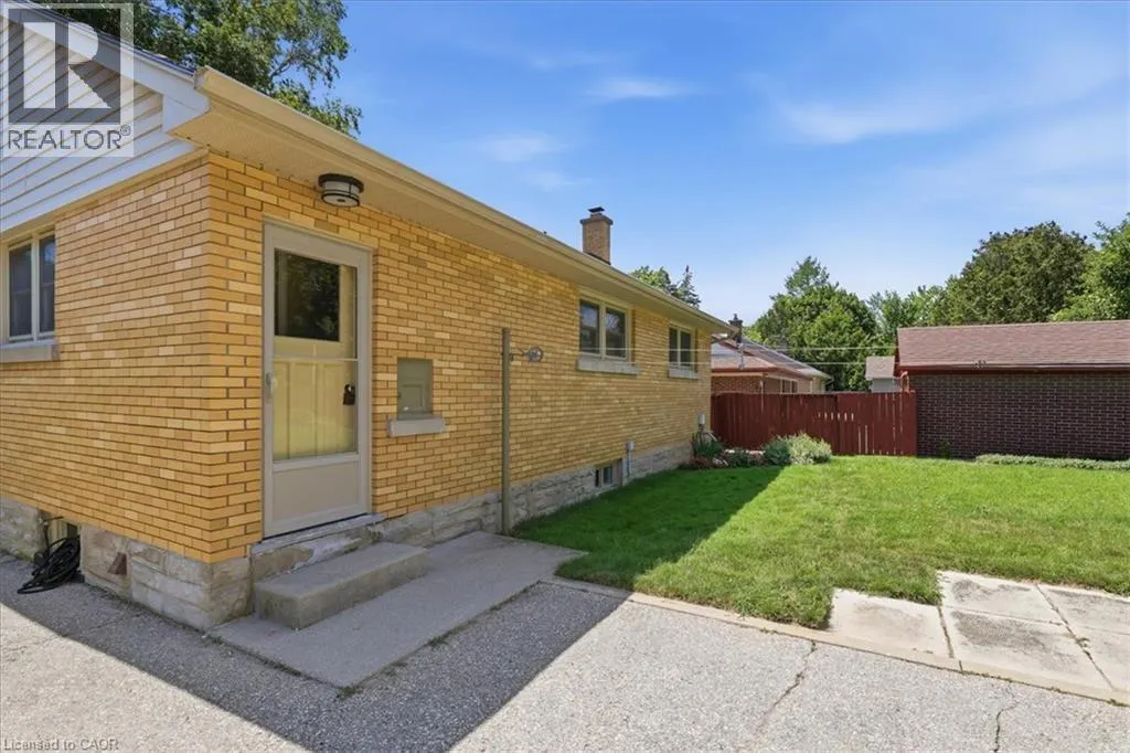184 MURDOCK Avenue
