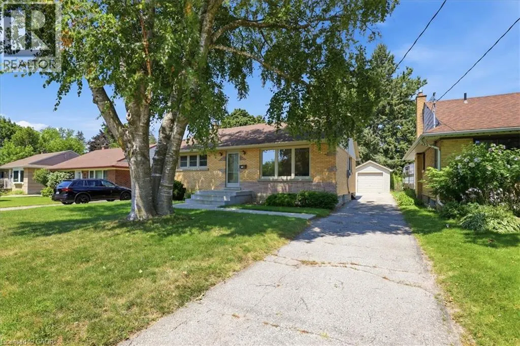 184 MURDOCK Avenue