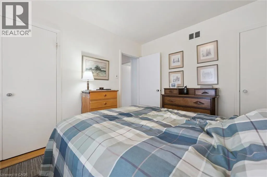 65 BELMONT Avenue W
