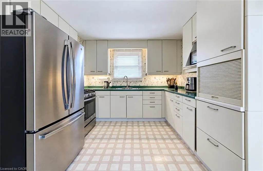 136 SEKURA Crescent