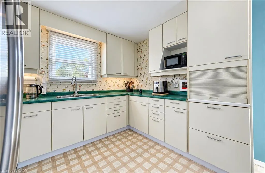 136 SEKURA Crescent