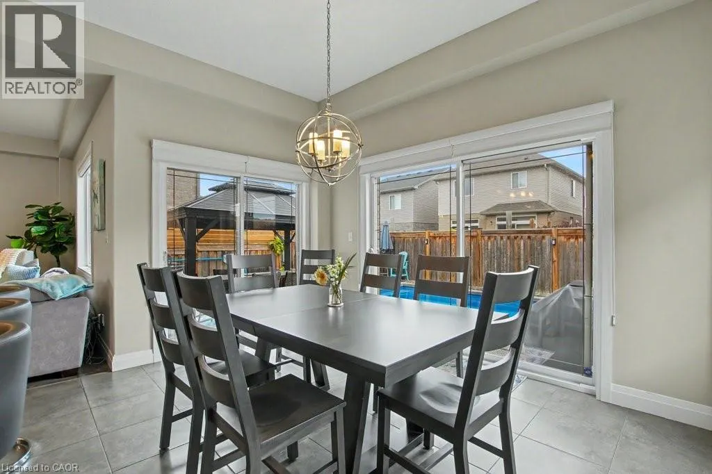 157 GREEN GATE Boulevard