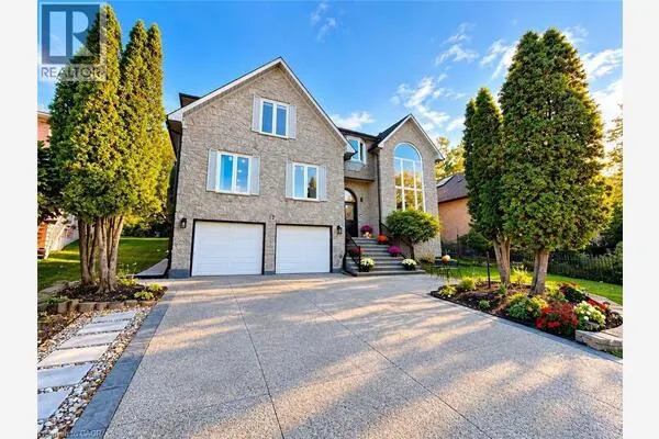 12 SUNDROP Court