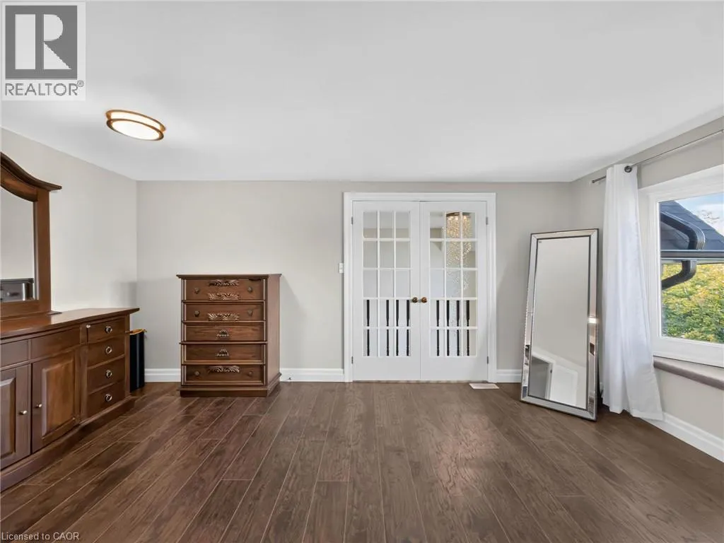 12 SUNDROP Court