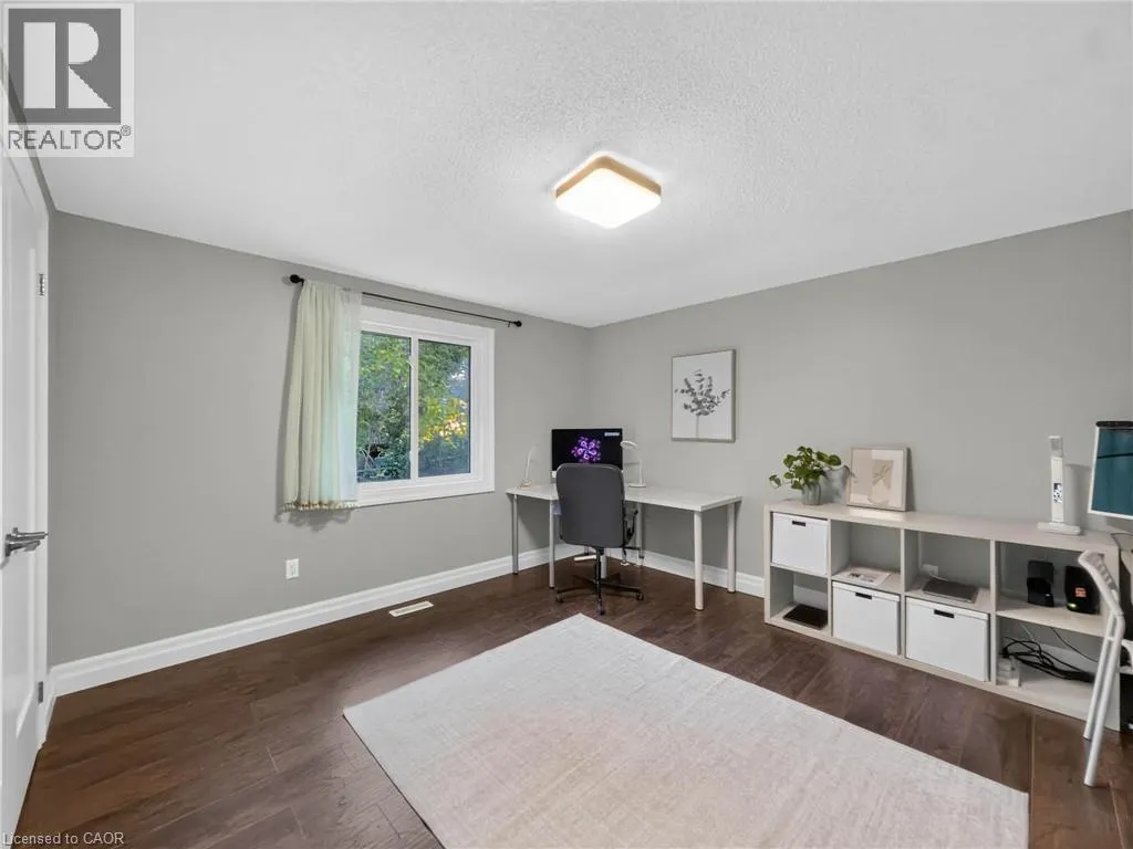 12 SUNDROP Court
