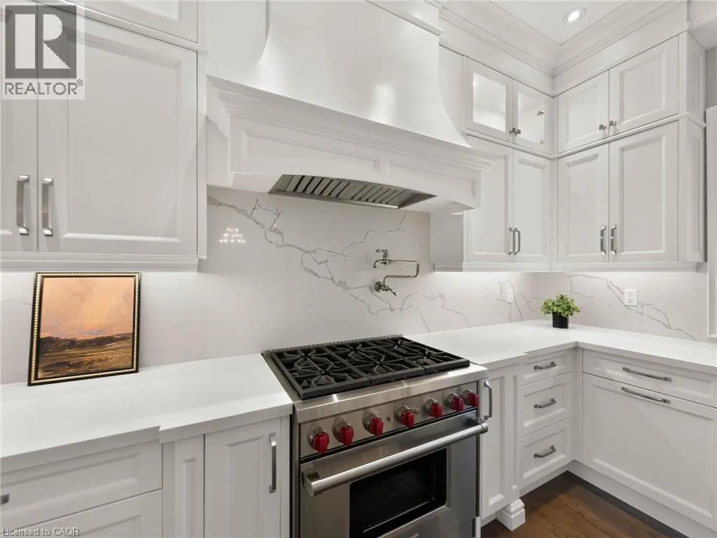 389 BELVENIA Road