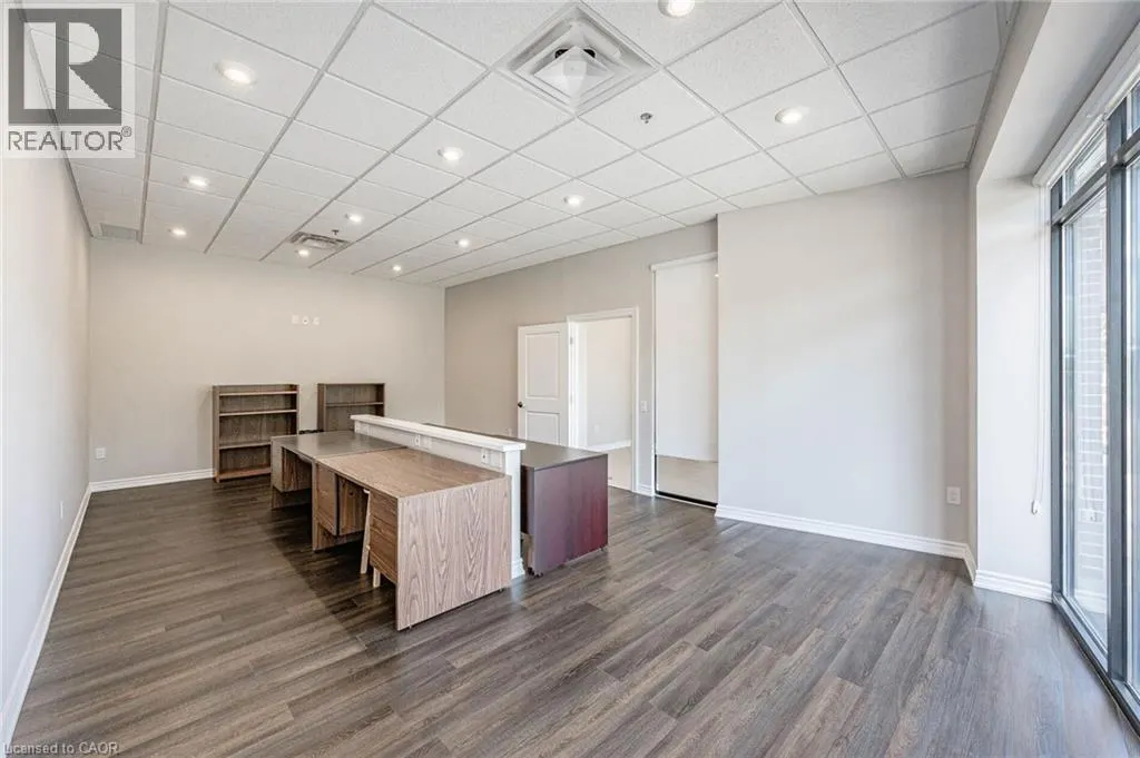 150 E WELLINGTON Street E Unit# 104 #104