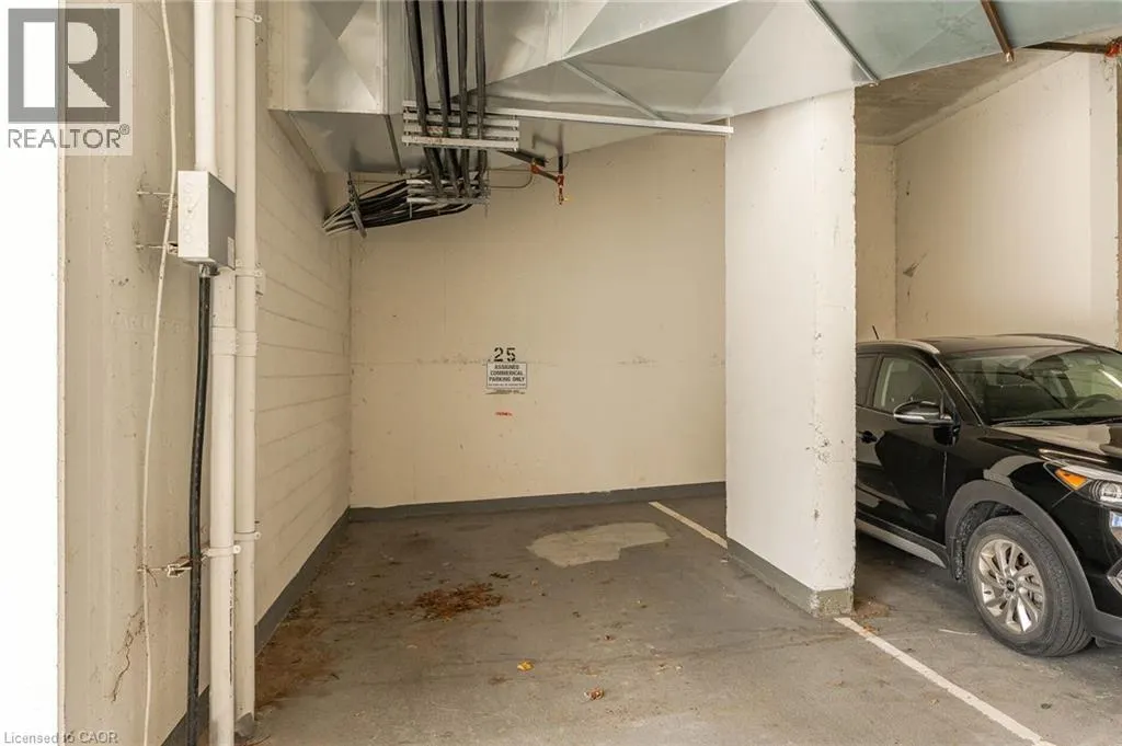 150 E WELLINGTON Street E Unit# 104 #104
