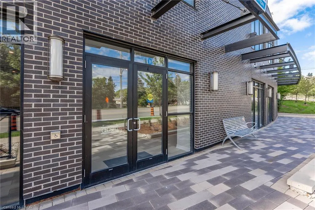 150 E WELLINGTON Street E Unit# 104 #104