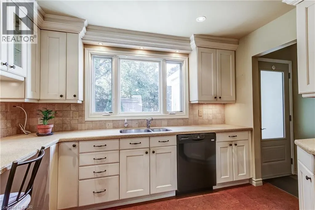 1360 MAJESTIC Drive