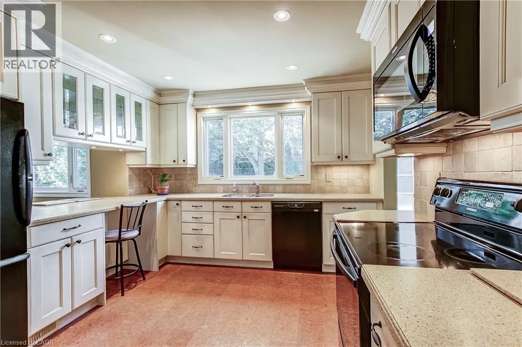 1360 MAJESTIC Drive