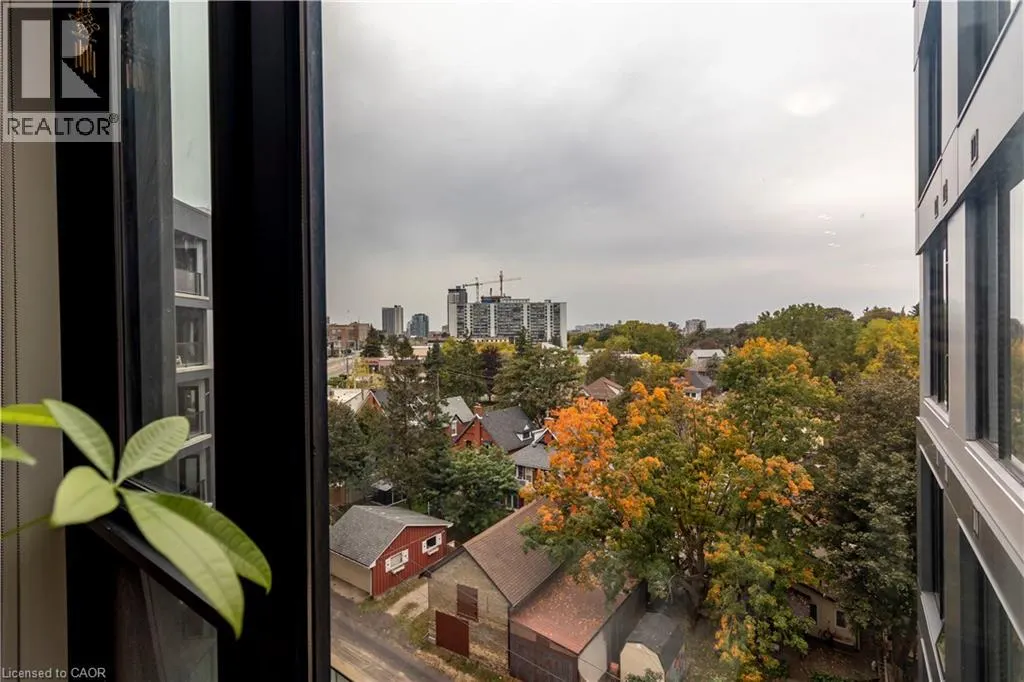 690 KING Street W Unit# 519 #519