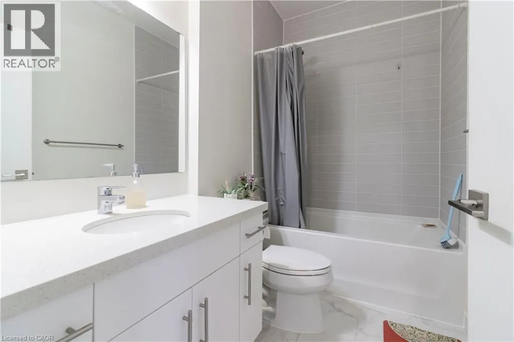 690 KING Street W Unit# 519 #519