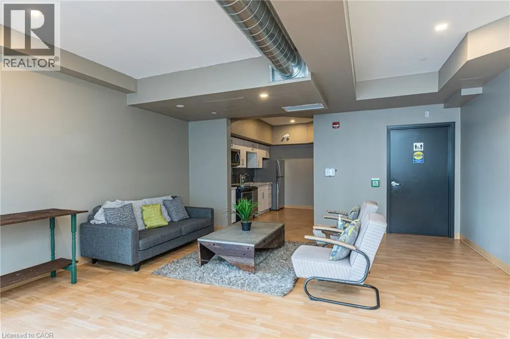 690 KING Street W Unit# 519 #519