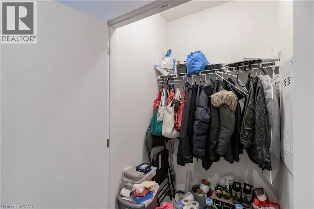 690 KING Street W Unit# 519 #519