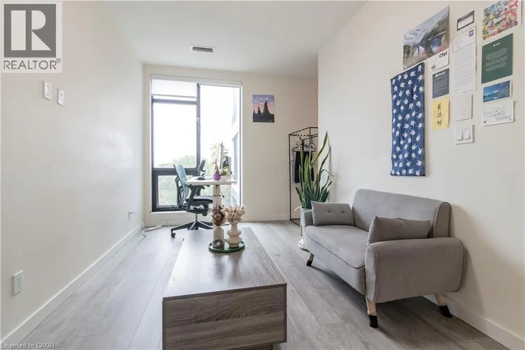 690 KING Street W Unit# 519 #519