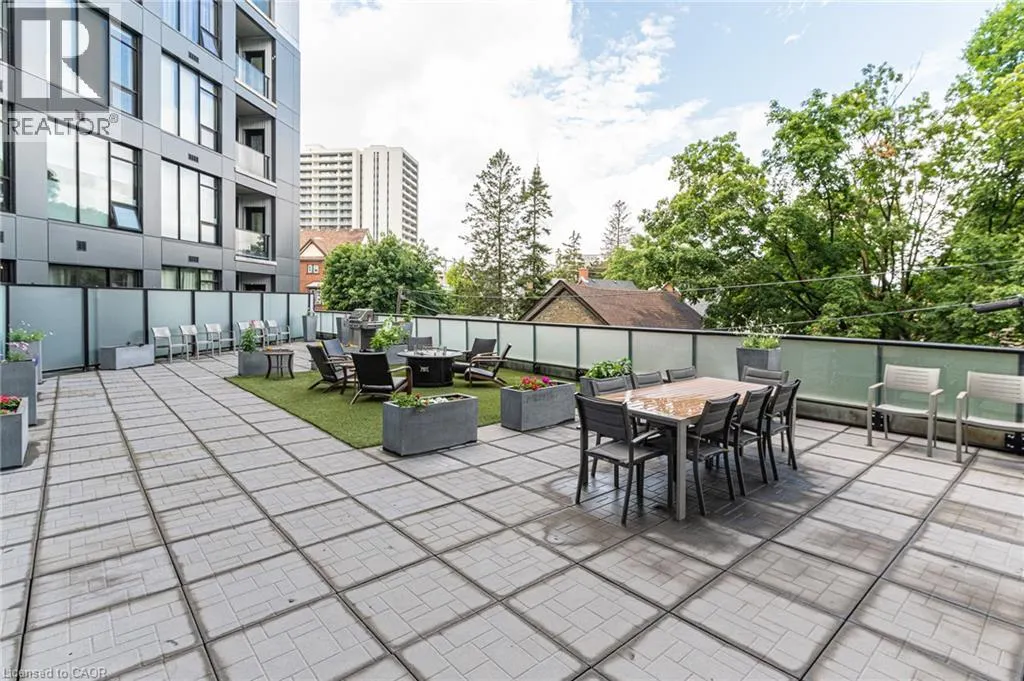 690 KING Street W Unit# 519 #519