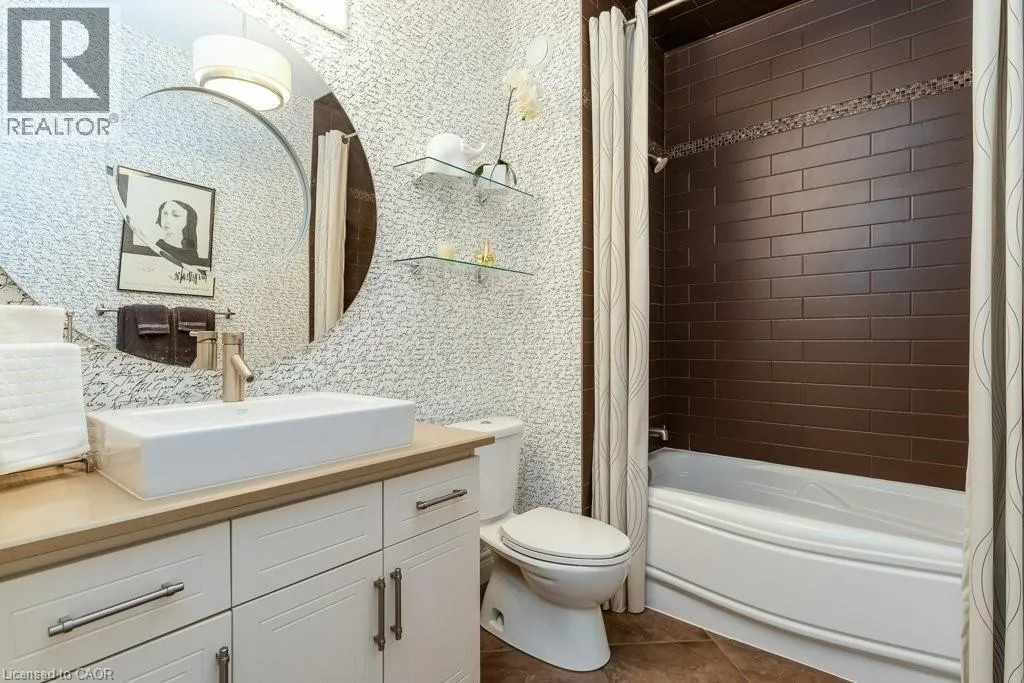 125 WOOLNER Trail