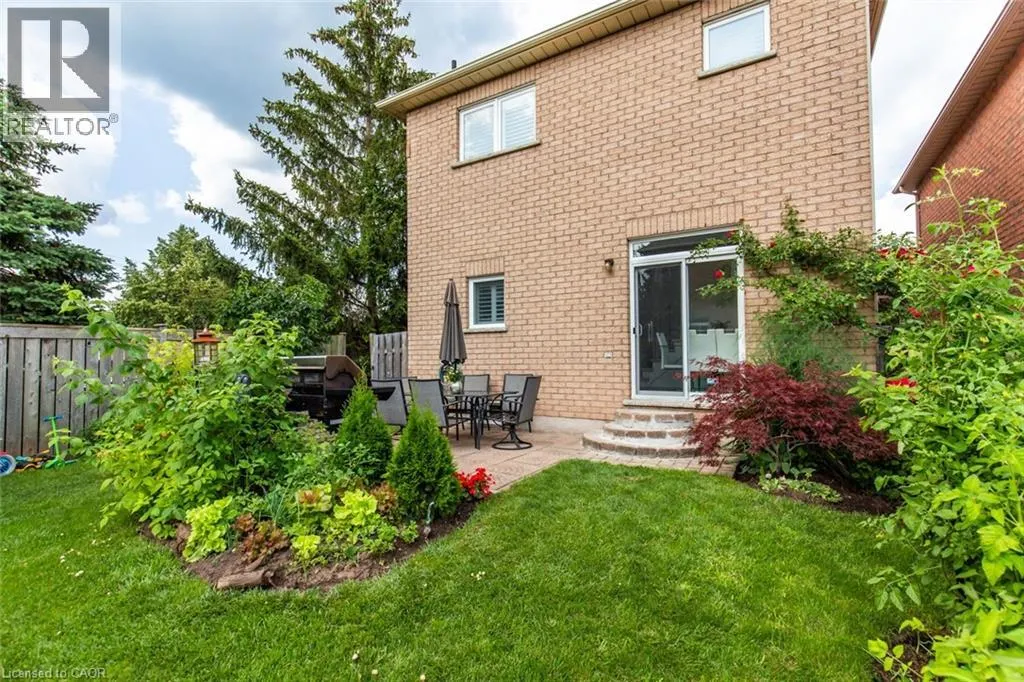 109 PEACHWOOD Crescent
