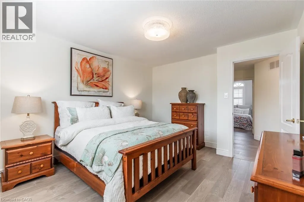 109 PEACHWOOD Crescent
