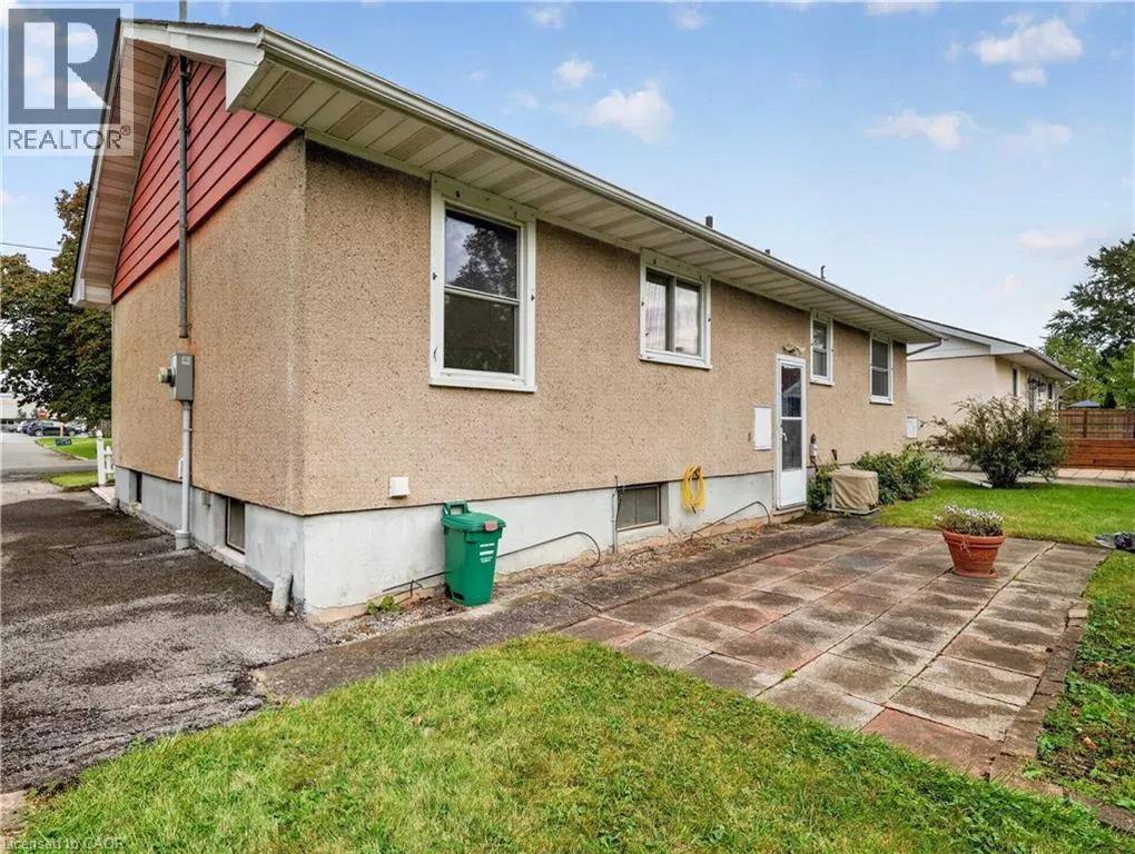 94 JACOBSON Avenue