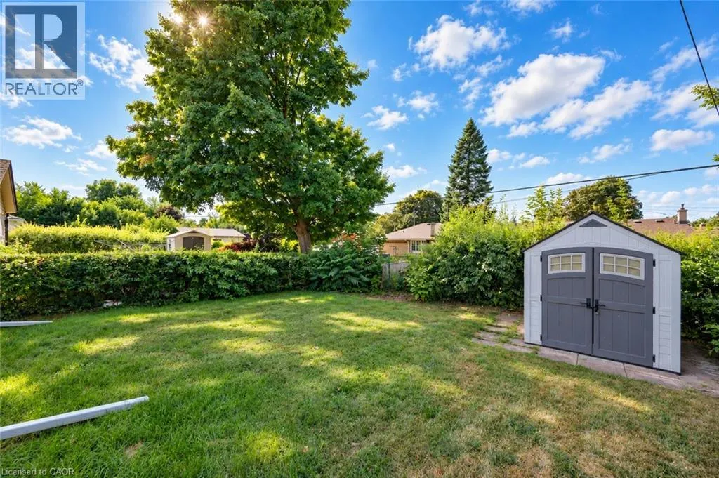 66 BELWOOD Crescent