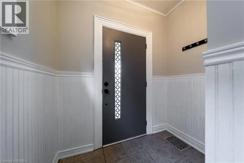 76 RICHMOND Street Unit# A #A