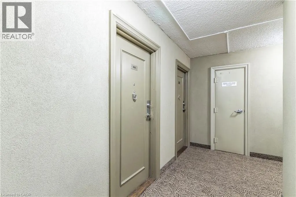 975 WARWICK Court Unit# 908 #908