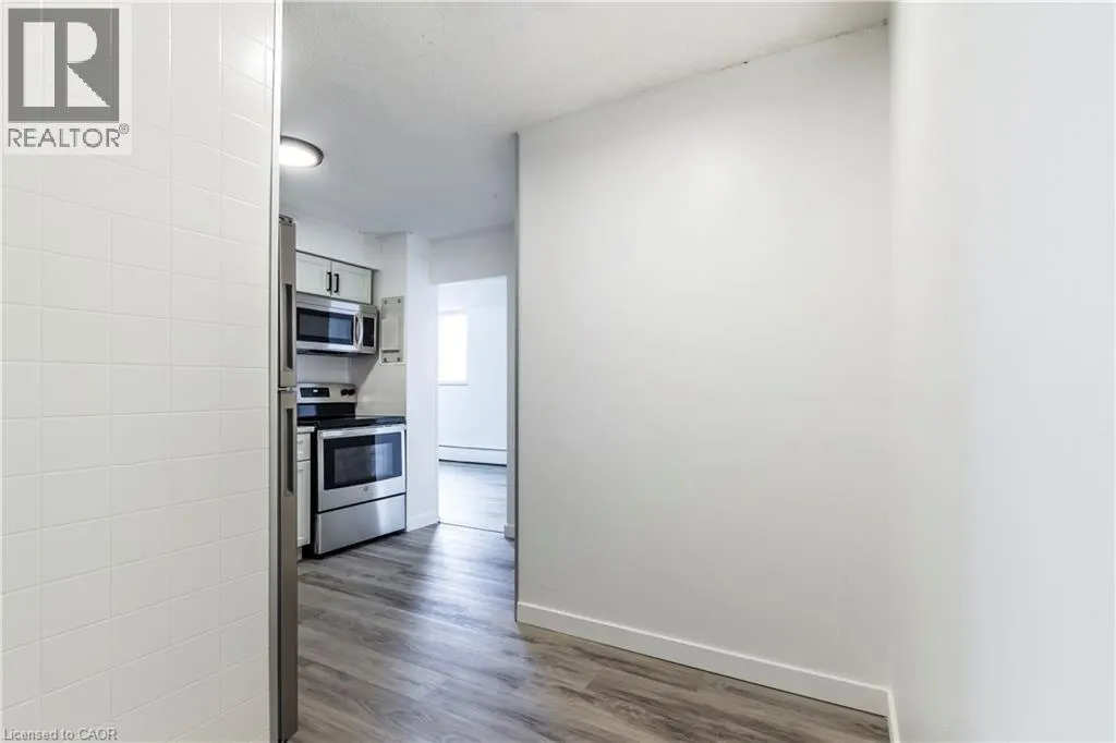 975 WARWICK Court Unit# 908 #908