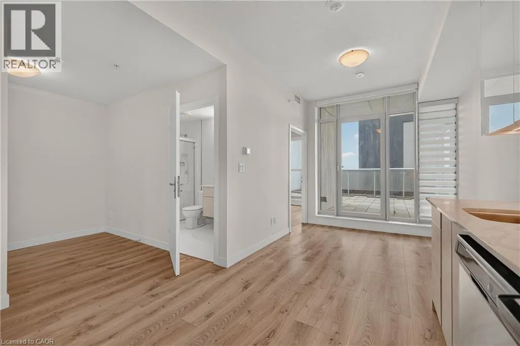 60 FREDERICK Street Unit# 611 #611