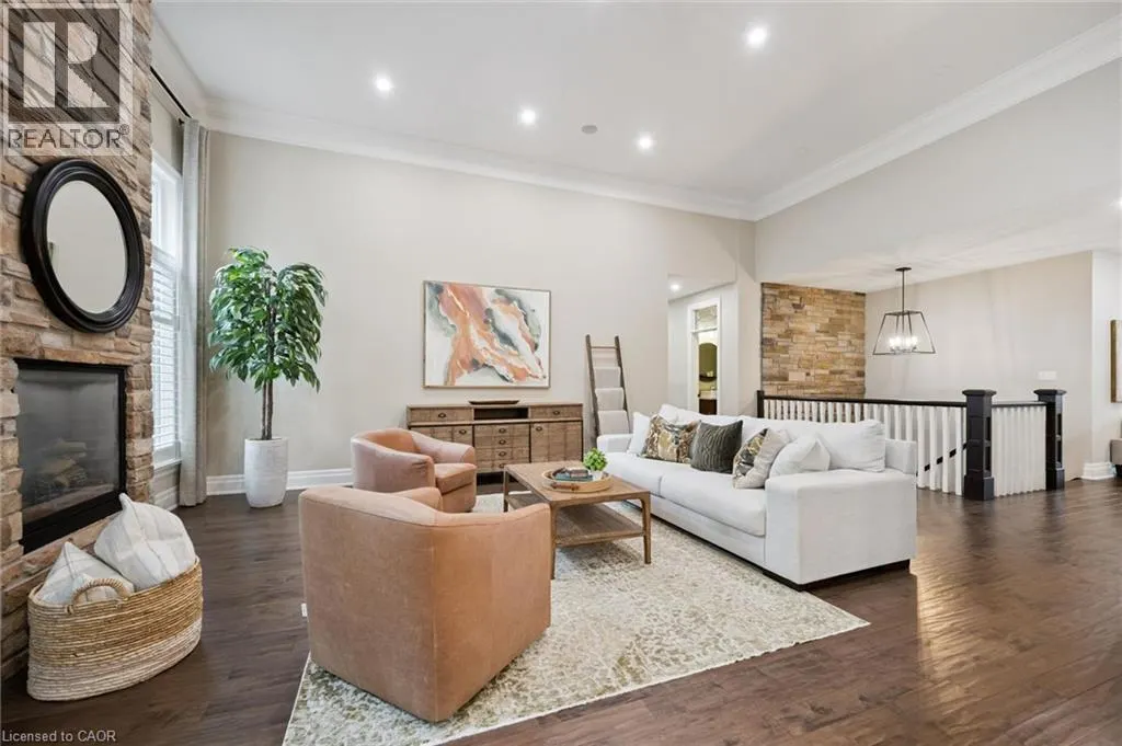 311 TERRACE WOOD Crescent