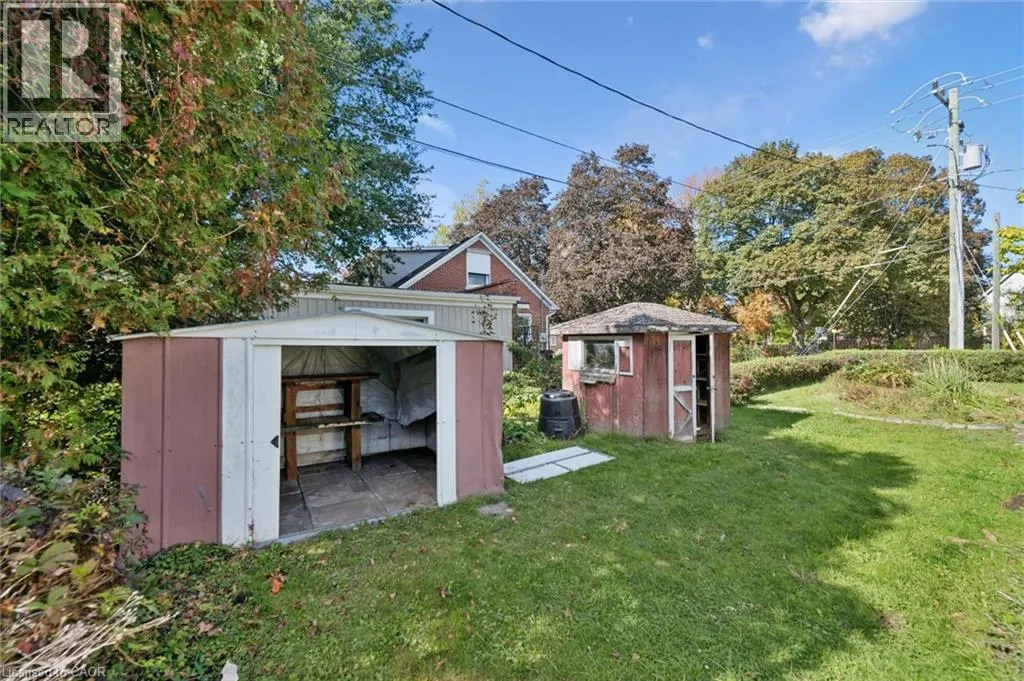 88 ARTHUR Street S