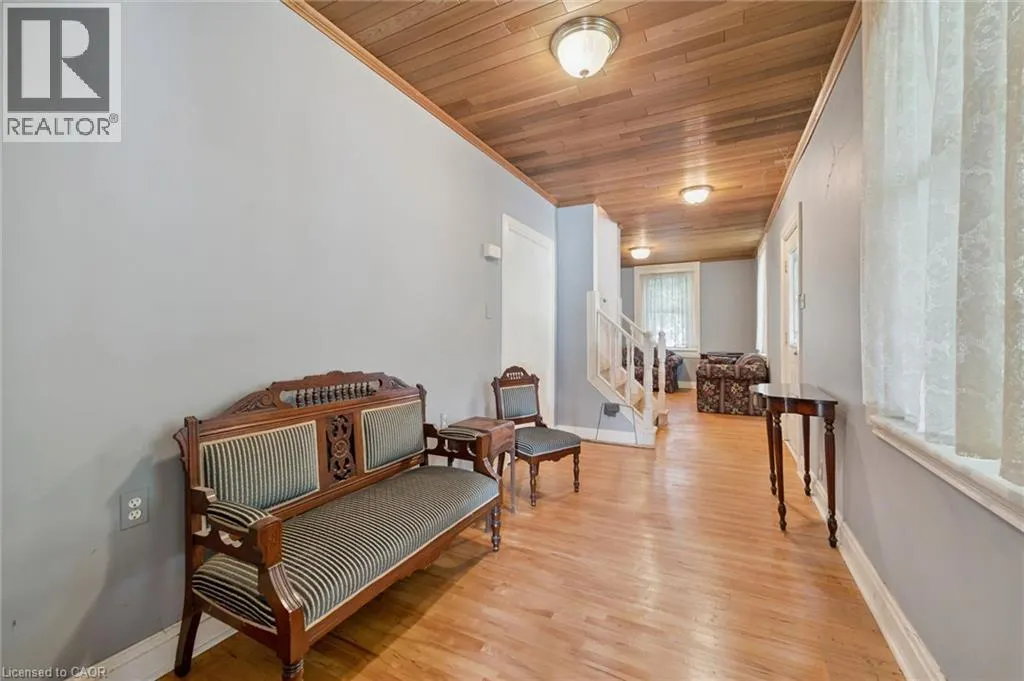 88 ARTHUR Street S